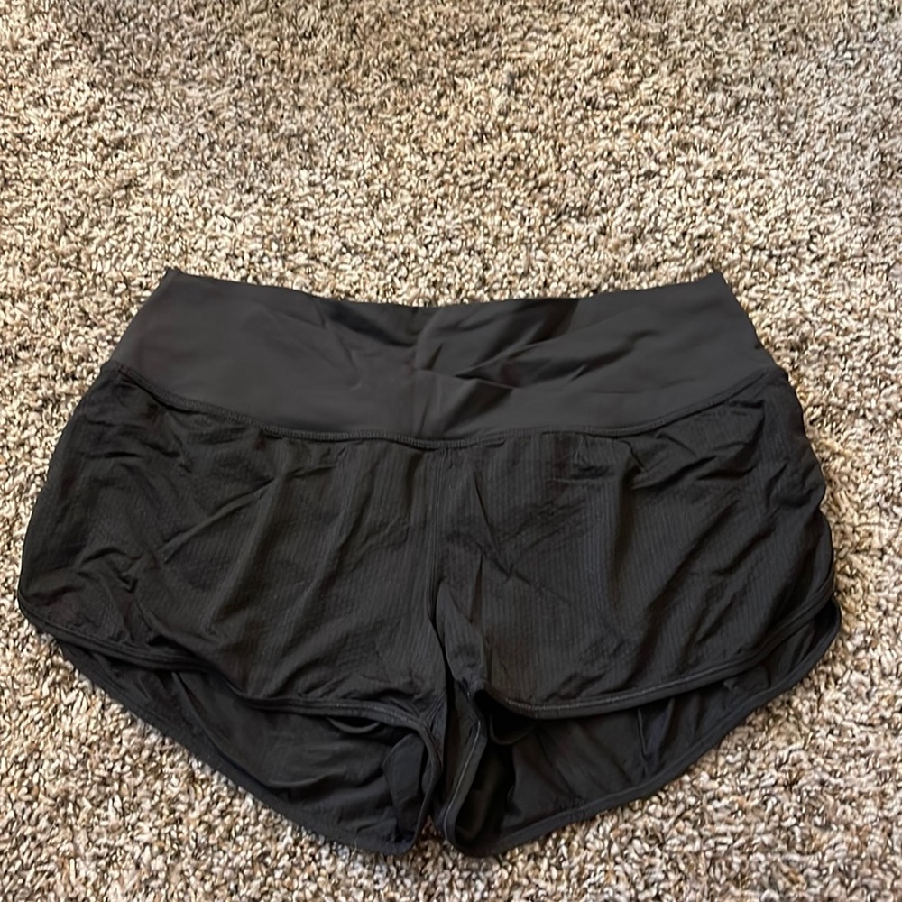 Lululemon Sweat it Out short - Picture 3 of 3